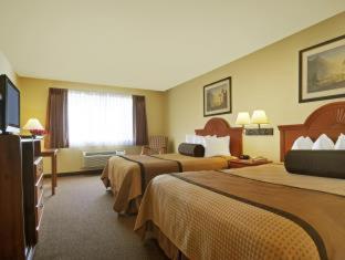 Best Western Plus Graham Inn Room photo
